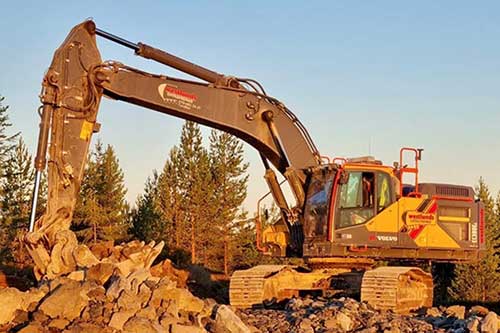 Westlunds Entreprenads grävmaskin i Sandviken